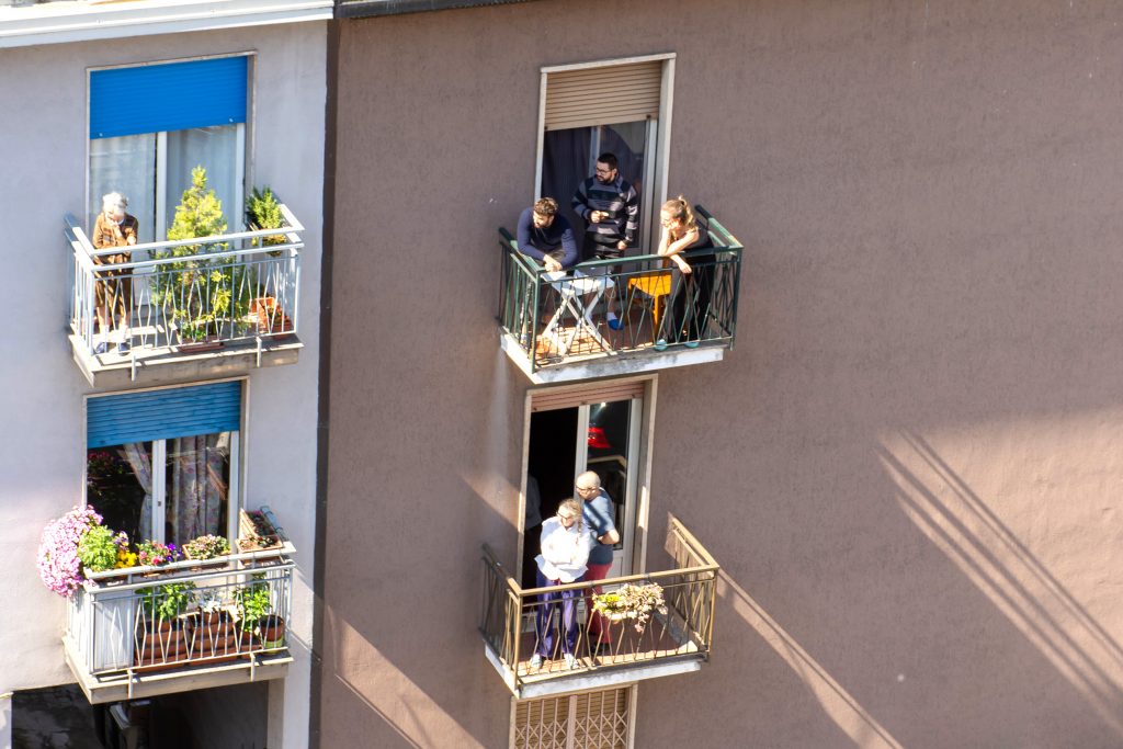 08may-balcony-01