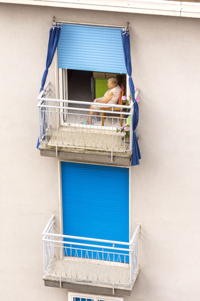 01july-balcony02